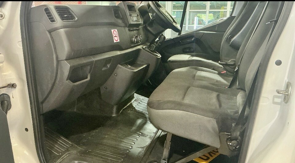 Renault Master Dci 35 Business L2h2 Euro 6 135Ps U1163 Ulez White #5