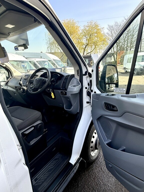 Ford Transit Custom Minibus 17 Seats Minibus 2.2 Tdci 460 Hdt Trend 2 #3