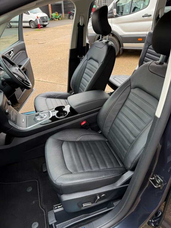 Ford Galaxy Ecoblue Titanium Mpv Blue #3