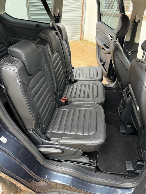 Ford Galaxy Ecoblue Titanium Mpv Blue #4