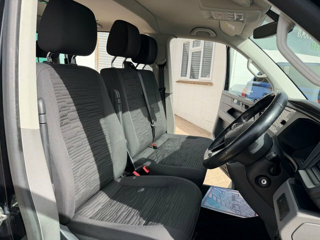Volkswagen Transporter Shuttle Tdi Se Minibus Dsg Black #3