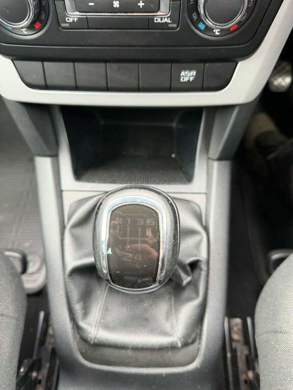 Skoda Yeti Se Tdi Cr Beige #14