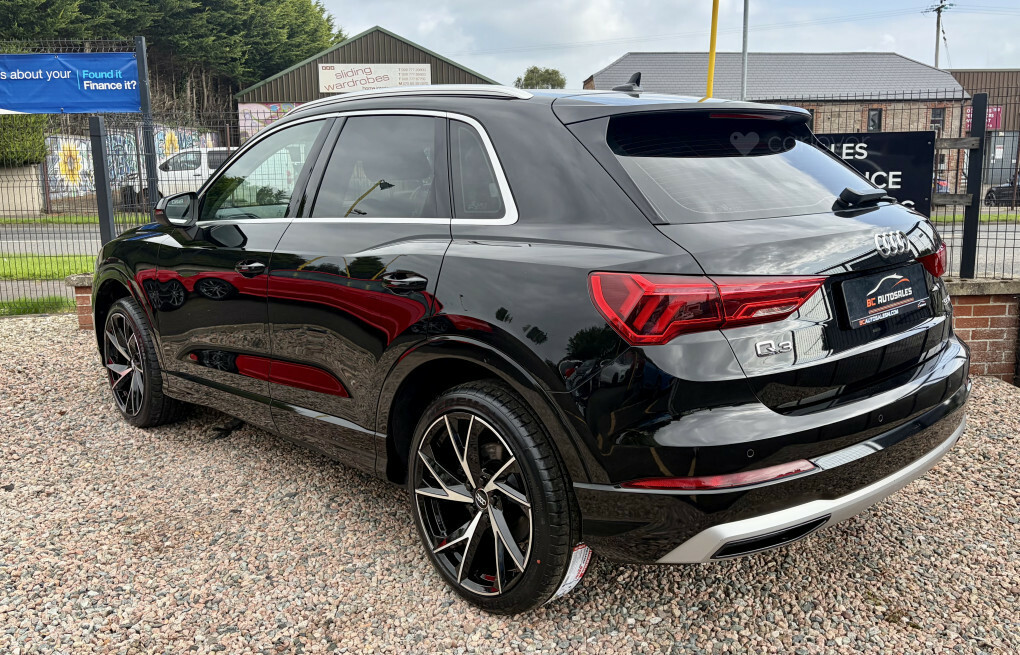 Audi Q3 Suv #3