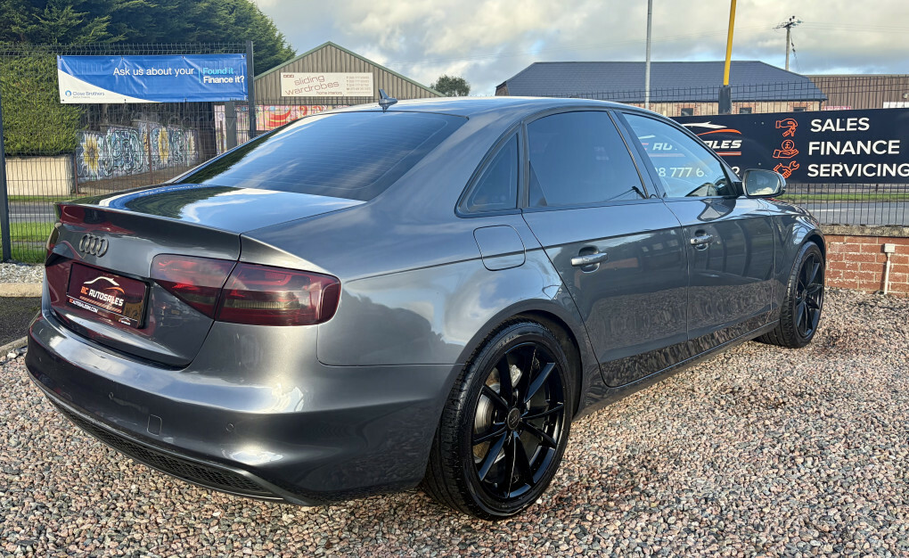 Audi A4 Saloon  #4