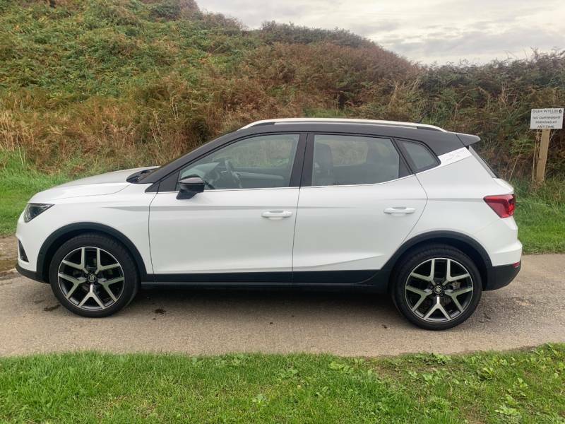Seat Arona 1.0 Tsi 110 Xcellence Lux Ez Dsg White #4