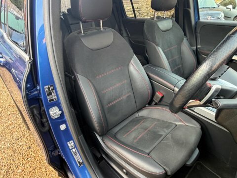 Mercedes-Benz GLB Class Glb200 Sport Executive Blue #16