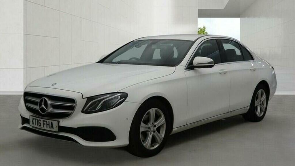 Mercedes-Benz E Class 2.1 E220 Bluetec Amg Night Edition G-tronic Euro Black #2