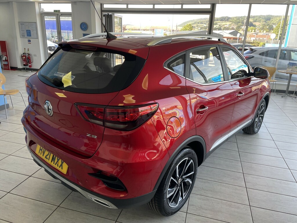 MG ZS 1.0 T-gdi Exclusive Red #3