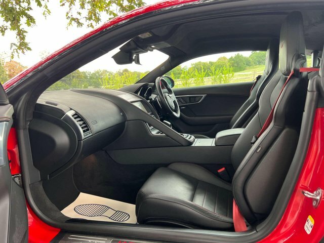 Jaguar F-Type 2.0I R-dynamic Coupe Euro 6 Ss White #11