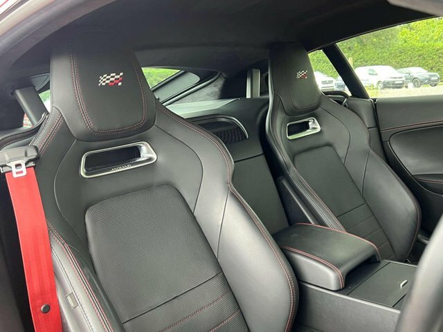 Jaguar F-Type 2.0I Chequered Flag Coupe Red #5