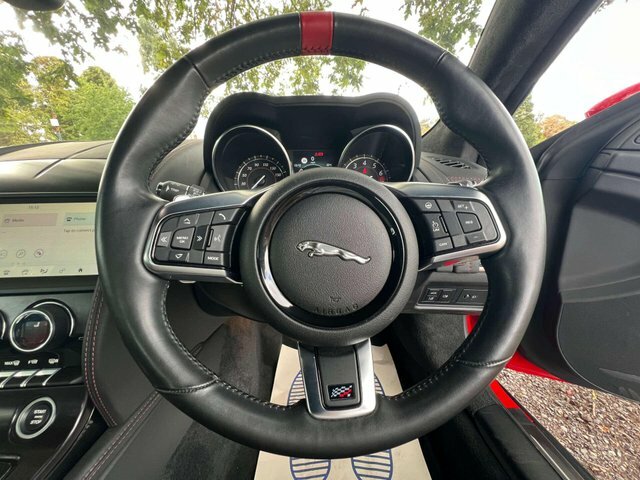 Jaguar F-Type 2.0I R-dynamic Coupe Euro 6 Ss White #7