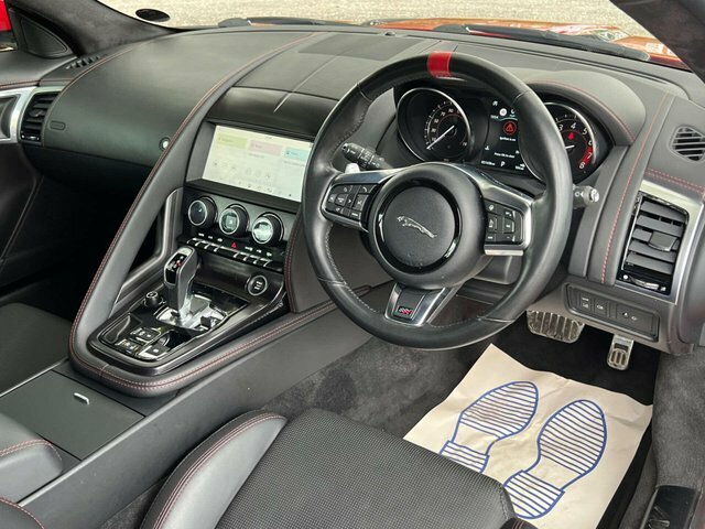 Jaguar F-Type 2.0I R-dynamic Coupe Euro 6 Ss White #19