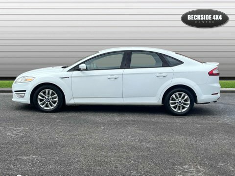 Ford Mondeo 1.6 Mondeo Zetec White #4