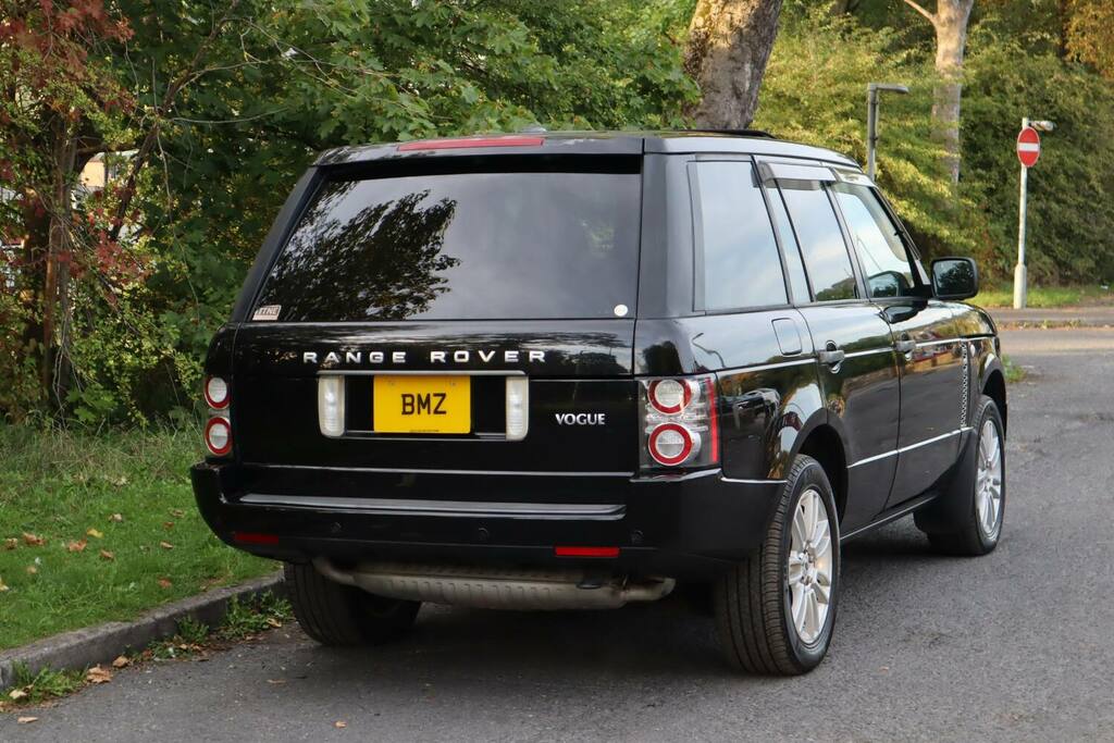 Land Rover Range Rover 5.0 V8 Vogue Command Shift 4Wd Black #3