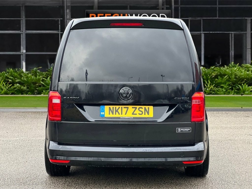 Volkswagen Caddy 2017 2.0 Tdi C20 Bluemotion Tech Startline Panel V Black #3