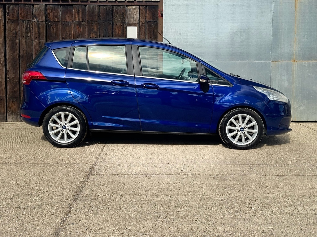 Ford B-Max Titanium Navigator U3437 Ulez Blue #4