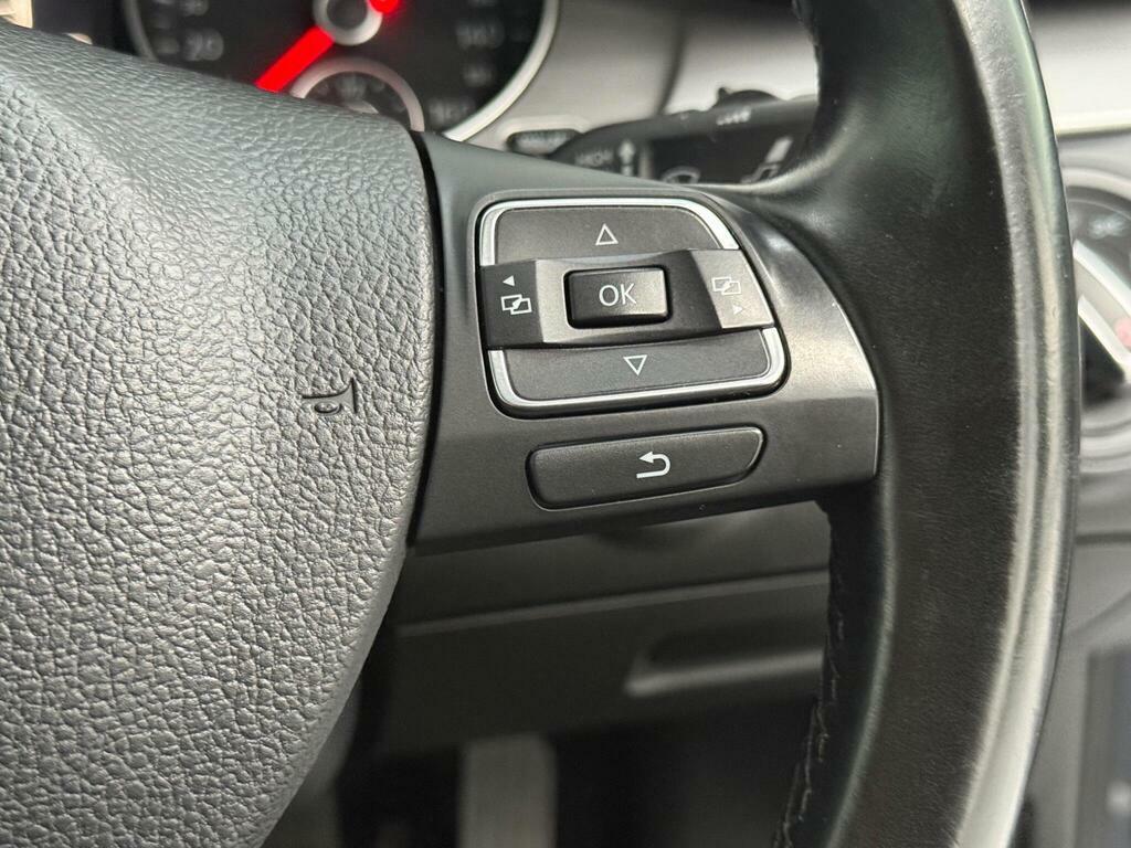 Volkswagen Passat 2.0 Se Tdi Bluemotion Technology Dsg 139 Bhp Grey #46