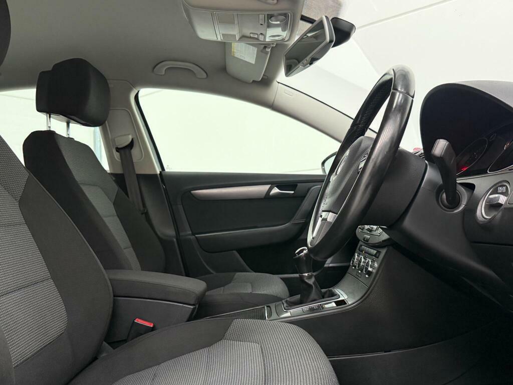 Volkswagen Passat 2.0 Se Tdi Bluemotion Technology Dsg 139 Bhp Grey #24