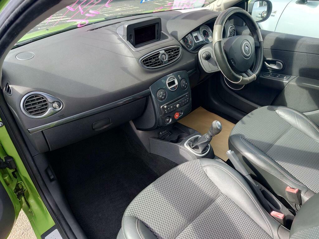 Renault Clio 1.6 Vvt Privilege Euro 4 Green #6