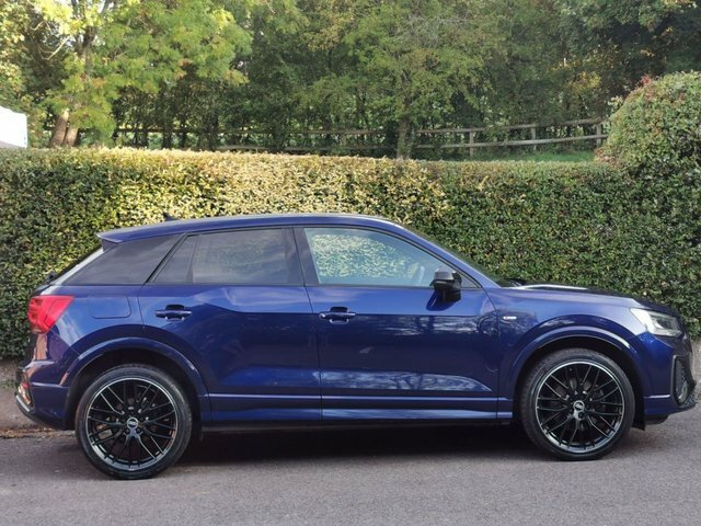 Audi Q2 Tfsi Cod 35 Black Blue #3