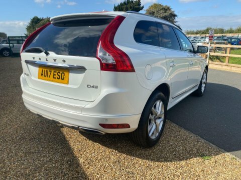 Volvo XC60 2.0 D4 Se White #5