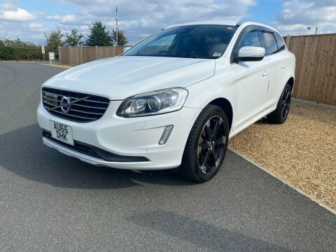 Volvo XC60 2.0 D4 Se White #2
