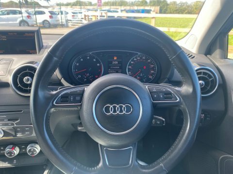 Audi A1 1.2 Tfsi Sport Hatchback 86 Ps Black #19