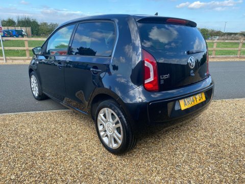 Volkswagen Up 1.0 High Up Black #5
