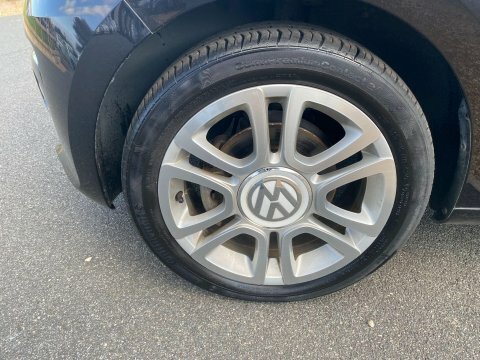Volkswagen Up 1.0 High Up Black #4
