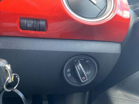 Volkswagen Up Move Up ----- To Arrange White #18