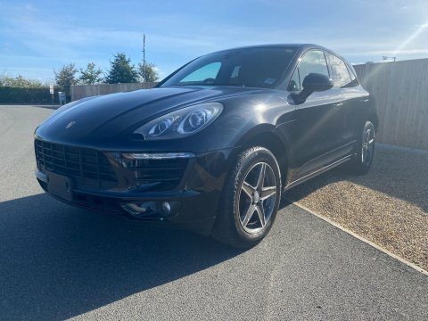 Porsche Macan 3.0 V6 S Black #2
