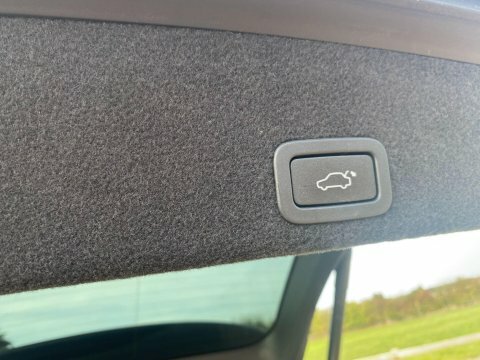 Volvo XC60 2.4L R-design Lux Nav Grey #27