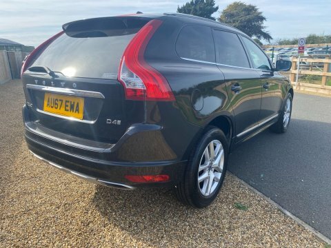Volvo XC60 2.0 D4 Se Black #6