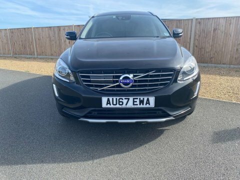 Volvo XC60 2.0 D4 Se Black #3