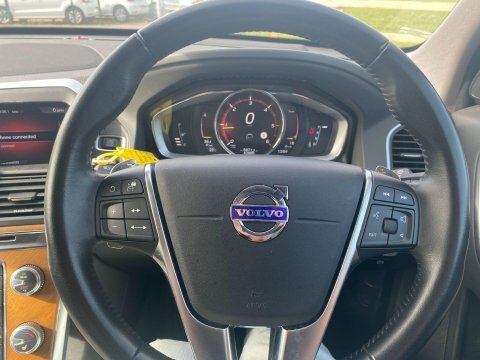 Volvo XC60 2.4L R-design Lux Nav Grey #20