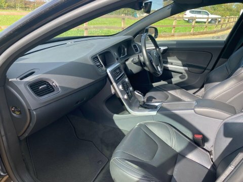 Volvo V60 D3 Business Edition Black #12
