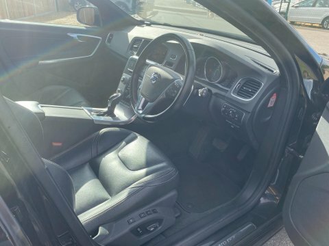 Volvo V60 D3 Business Edition Black #9