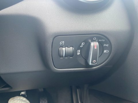 Audi A1 1.4 Tfsi Sport Euro 5 Ss White #24
