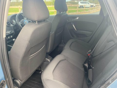 Audi A1 1.4 Tfsi Sport Euro 5 Ss White #13