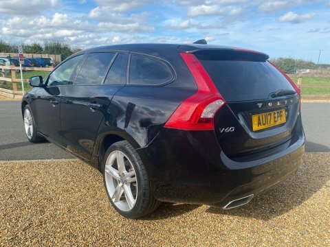 Volvo V60 2.0 D4 Se Black #5