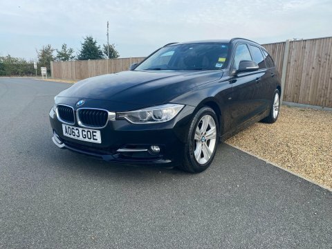 BMW 3 Series 320I Xdrive Luxury Black #2