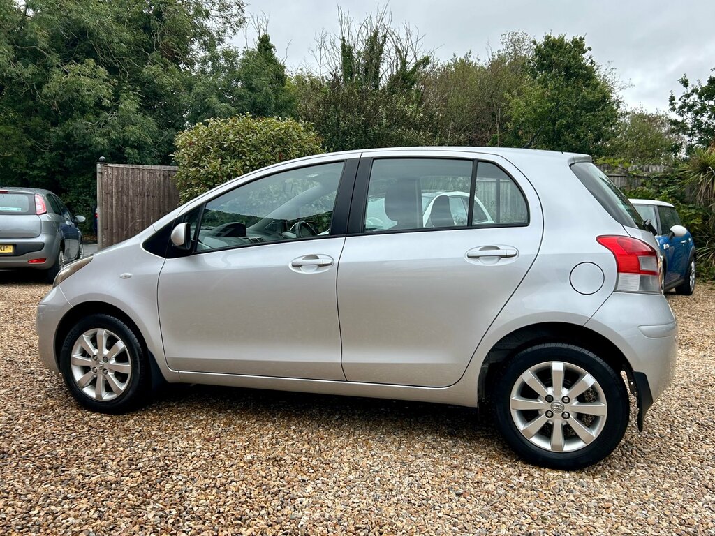 Toyota Yaris 1.33 Dual Vvt-i T Spirit Hatchback Mult Silver #5