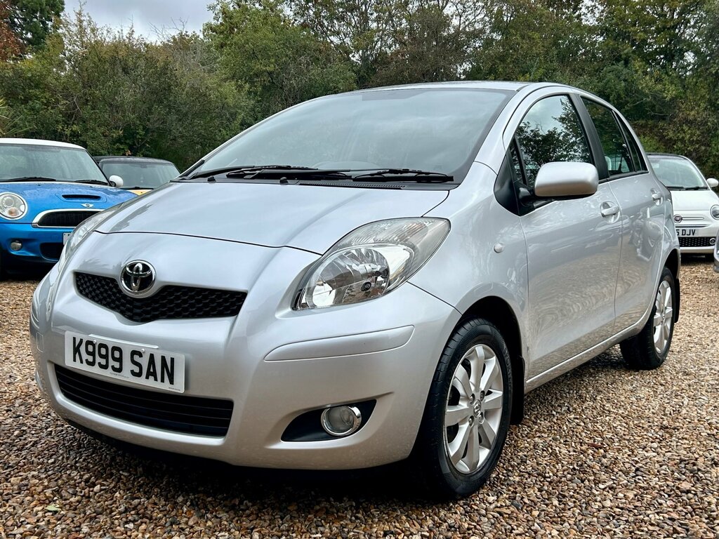 Toyota Yaris 1.33 Dual Vvt-i T Spirit Hatchback Mult Silver