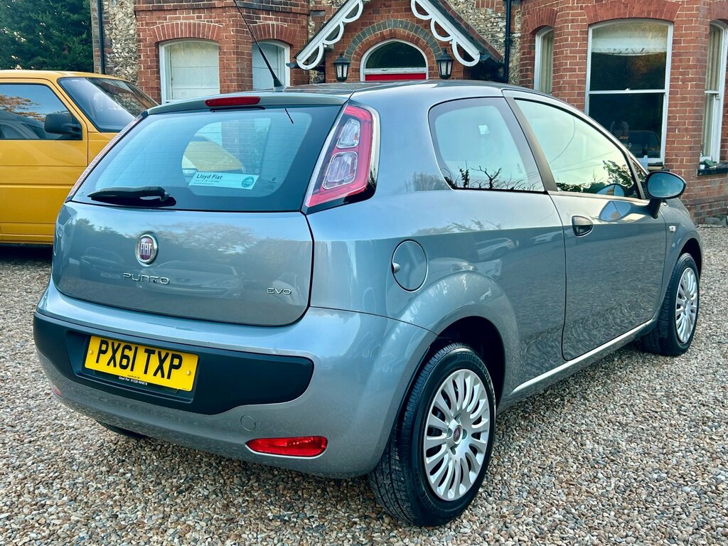 Fiat Punto Evo My Life White #12