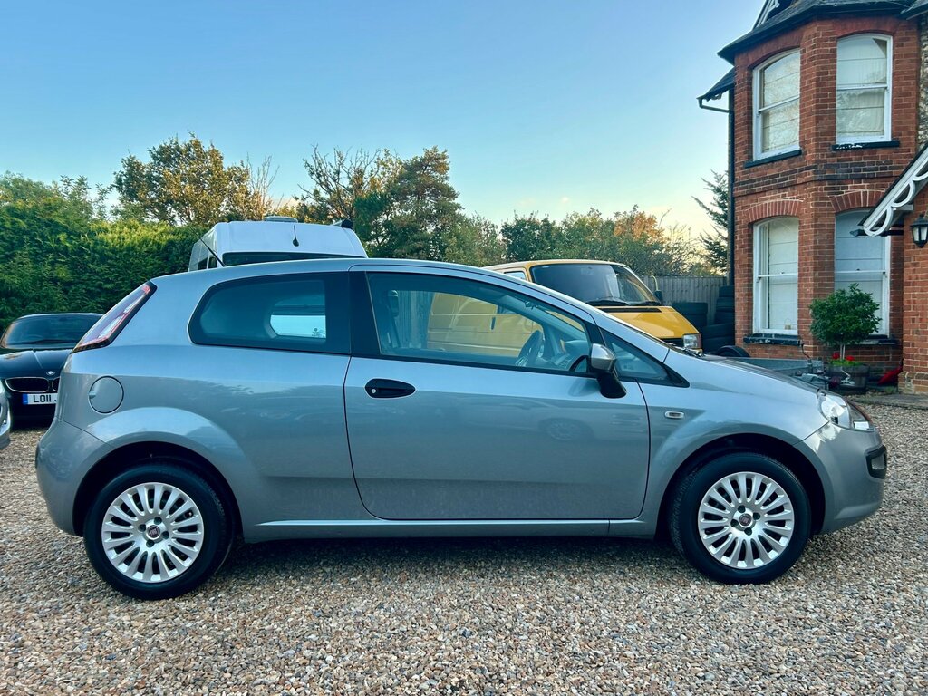 Fiat Punto Evo My Life White #11