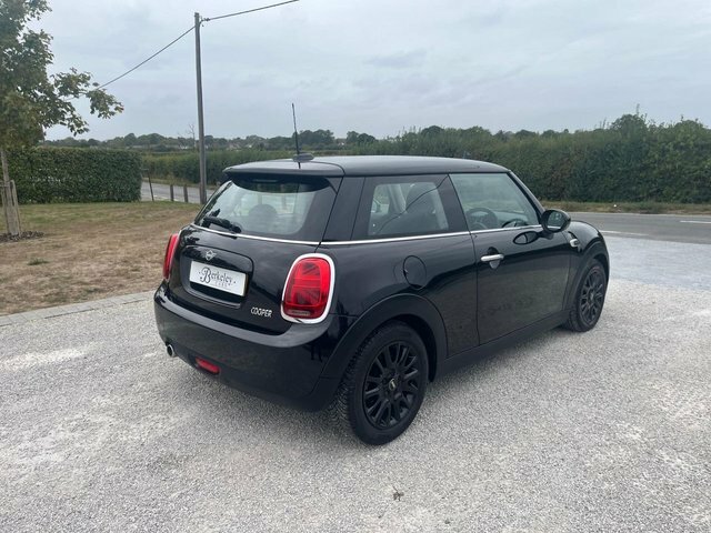 Mini Hatch 1.5 Cooper Classic Hatchback Eur Black #6