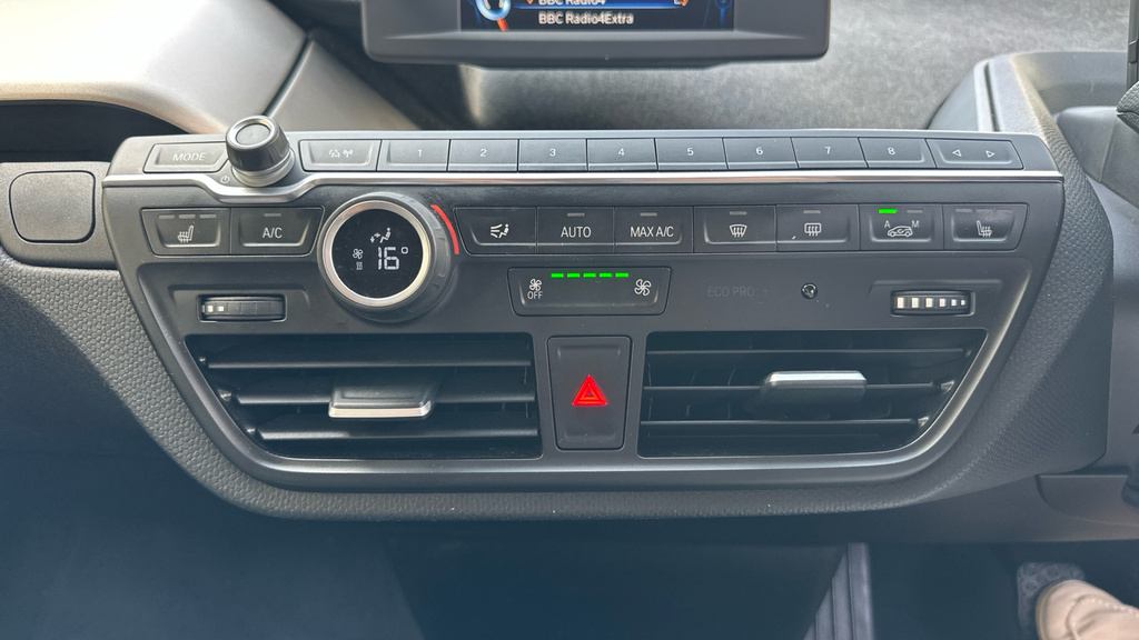 BMW i3 125Kw Range Ext 33Kwh Loft Int World White #26