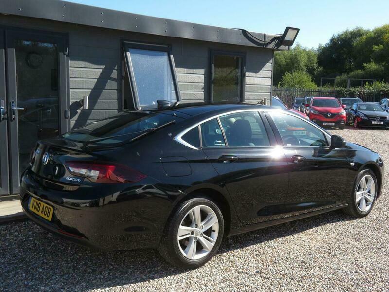 Vauxhall Insignia 1.6 Turbo D Ecotec Black #2