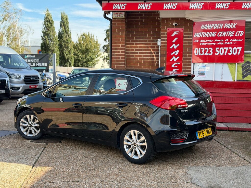 Kia Ceed 1.6 Crdi 2 Hatchback Euro 6 Ss Black #5