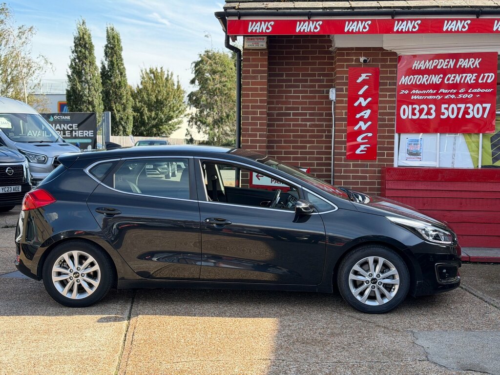 Kia Ceed 1.6 Crdi 2 Hatchback Euro 6 Ss Black #2